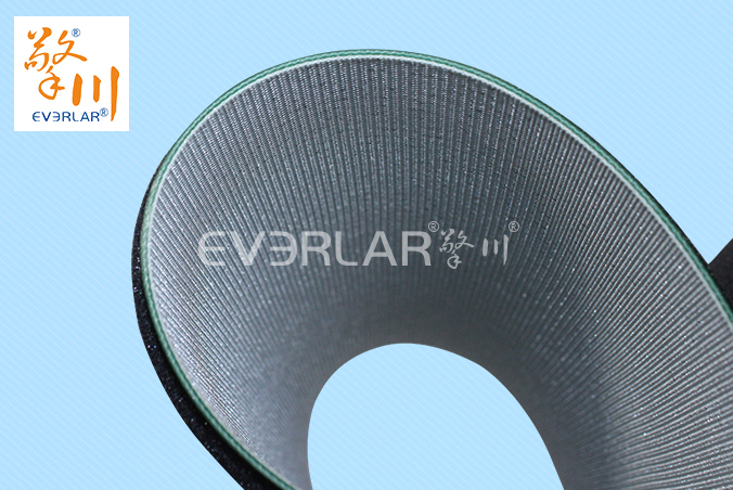 綠色PVC輸送帶加黑色泡棉耐磨防靜電抗壓強(qiáng)度高工業(yè)皮帶