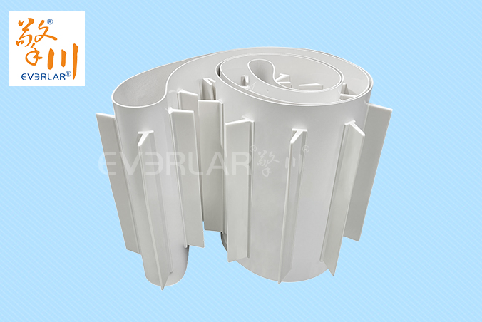 食品級白色PU輸送帶加擋板防滑落耐磨食品包裝分揀線傳送帶定制